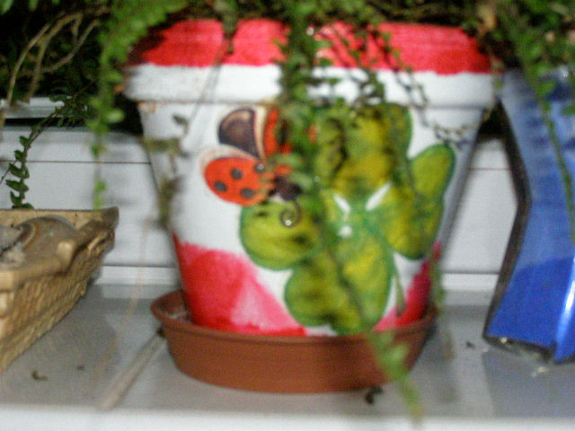 květináč čtyřlístek.JPG